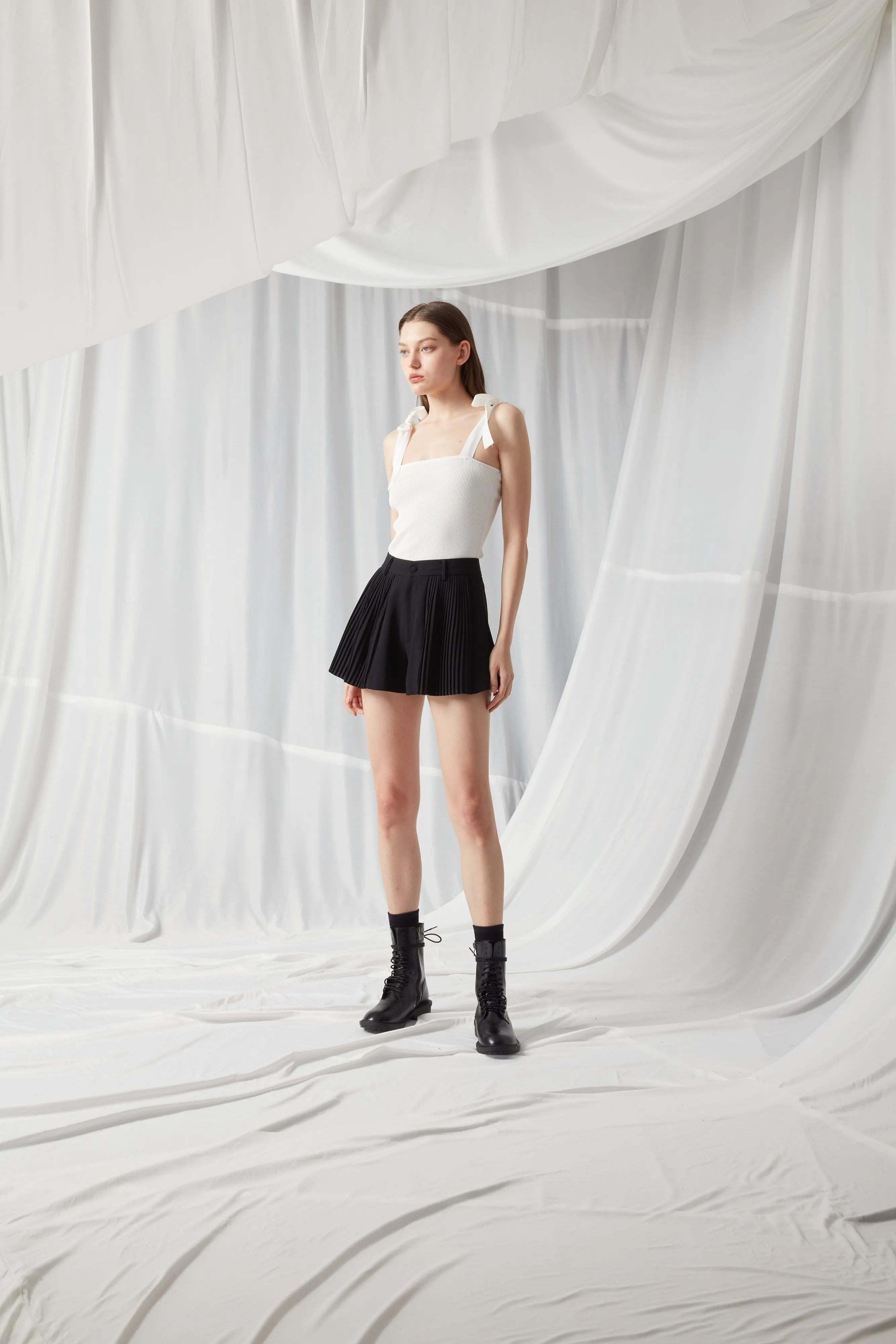 Knit Vests - BLACK / WHITE
