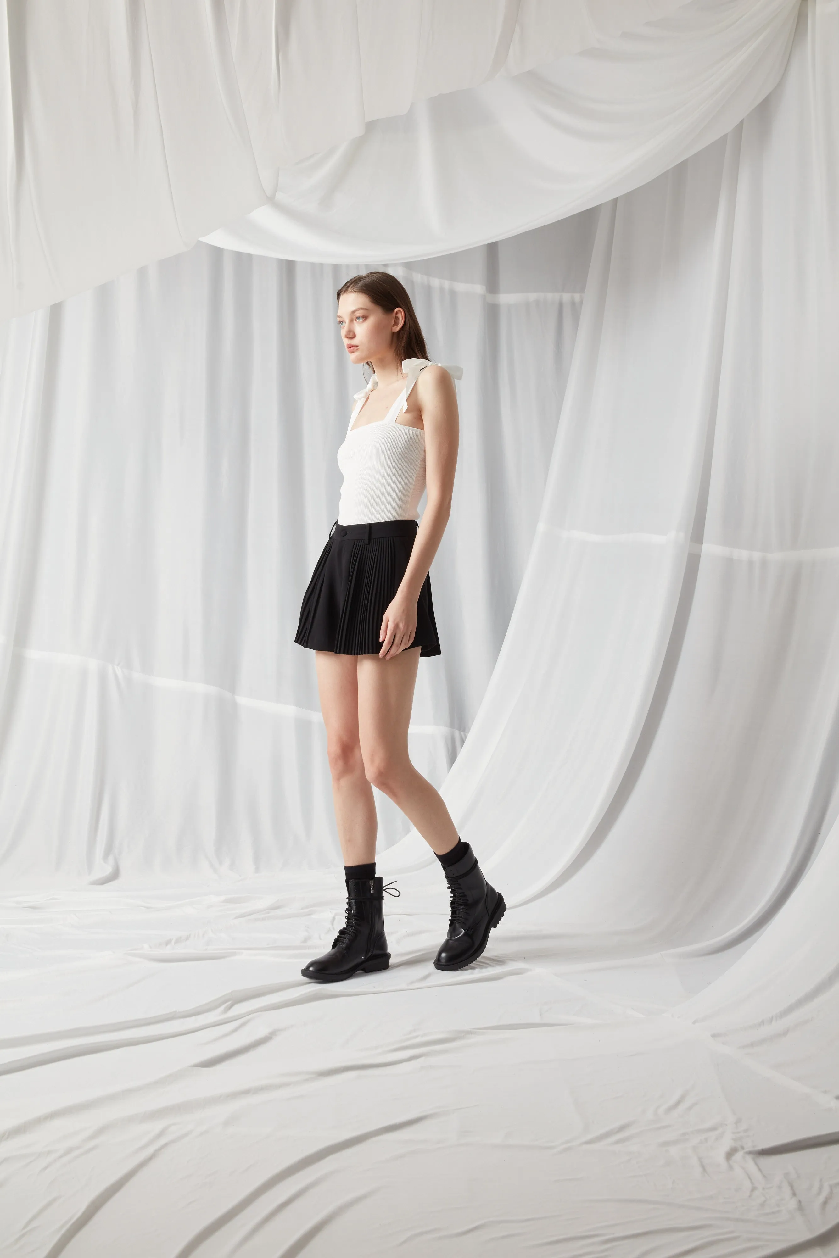 Knit Vests - BLACK / WHITE