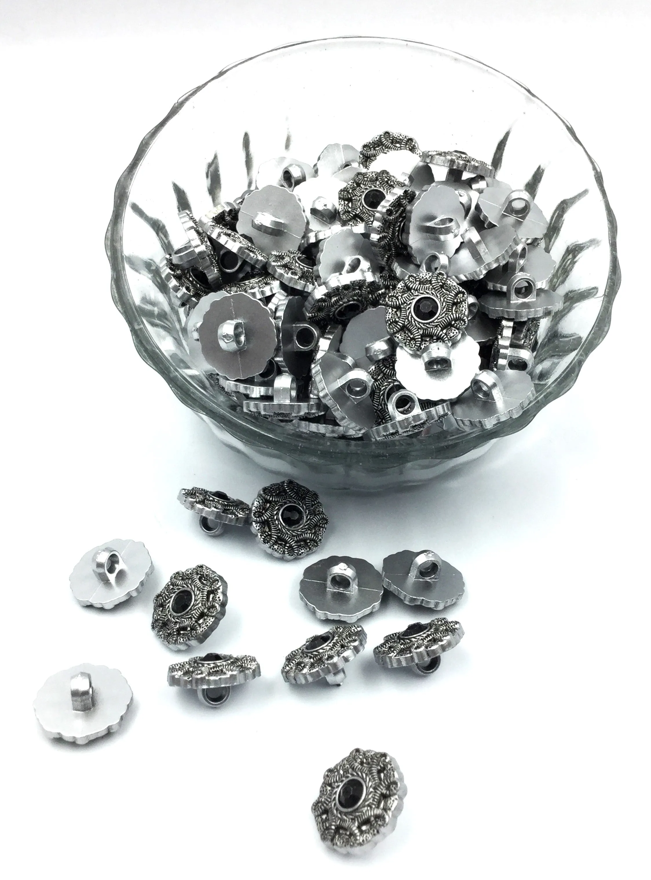 Silver Flower Shape Down Hole Polyester Button (Wholesale)