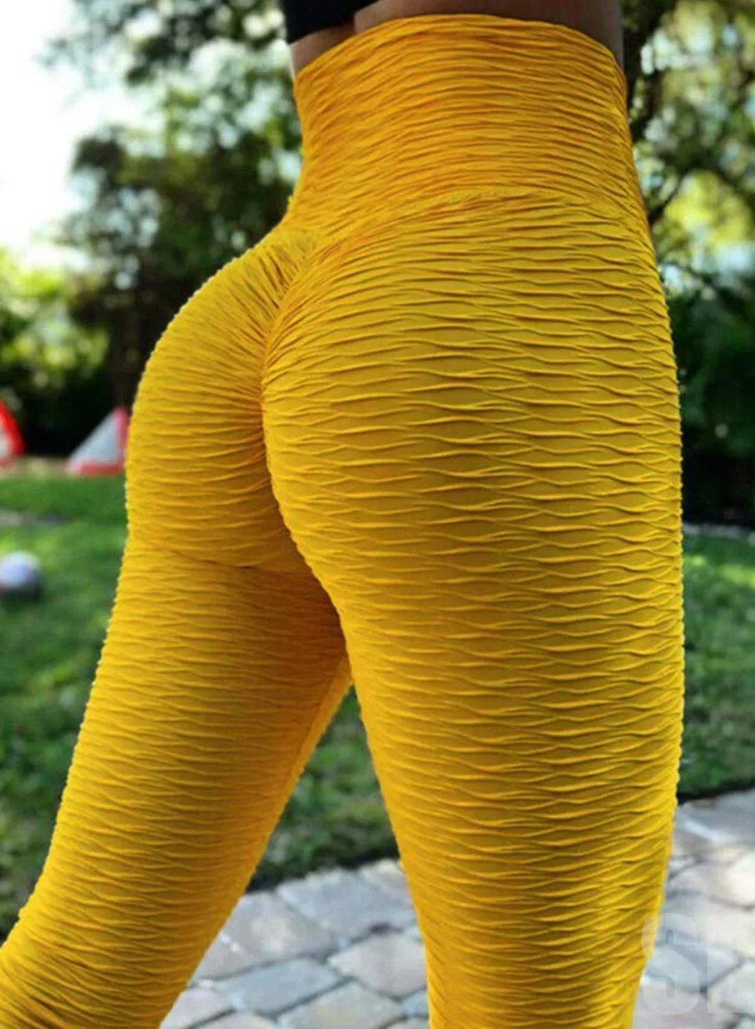 Textured Ruched Lifting Bodycon Yoga Pants
