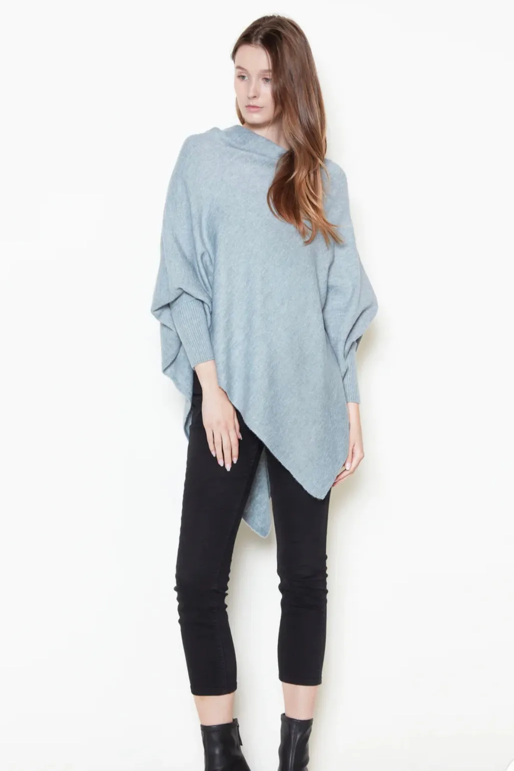 Triangle Poncho w/ Sleeves