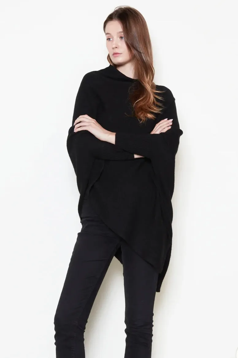 Triangle Poncho w/ Sleeves