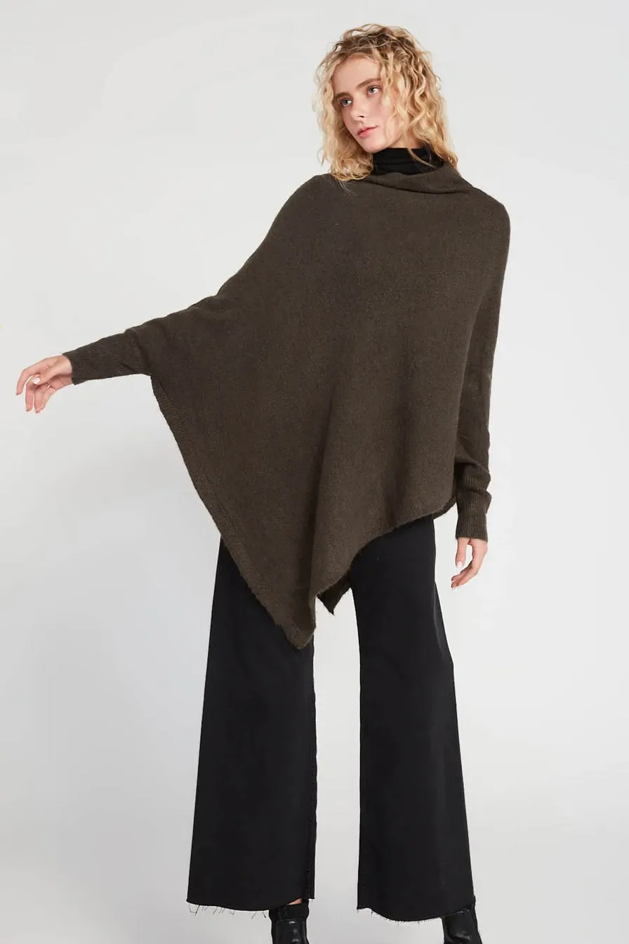 Triangle Poncho w/ Sleeves